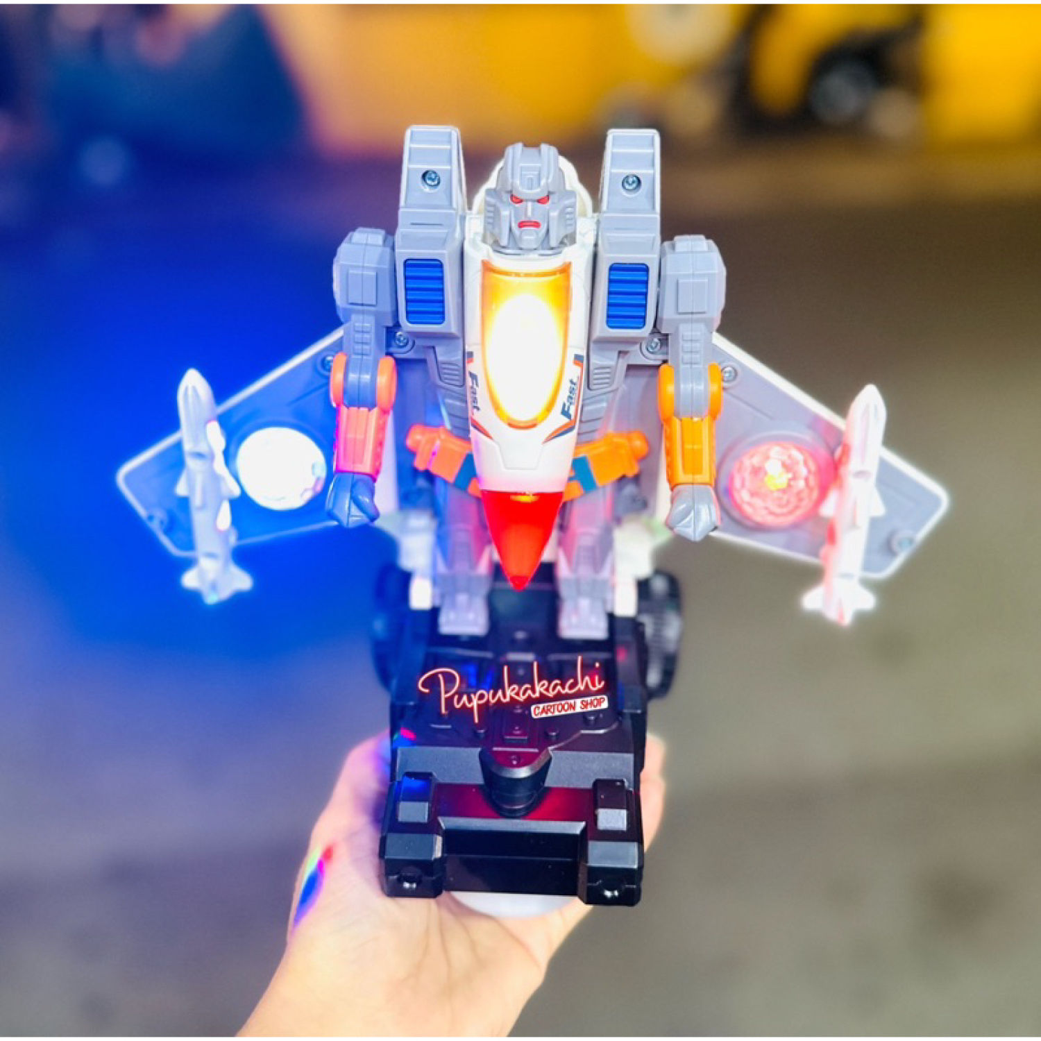 Máy bay pin có nhạc đèn biến hình thành robot đồ chơi cho bé