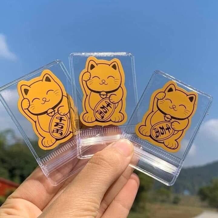 (HOT) - MIẾNG DÁN ĐIỆN THOẠI MÈO THẦN TÀI MAY MẮN CHIÊU TÀI LỘC 2021 - Miếng dán lưng điện thoại mạ vàng mèo thân tài phong bì thiệp tết mèo thần tài may mắn năm mới - Không keo - thegioisilevip