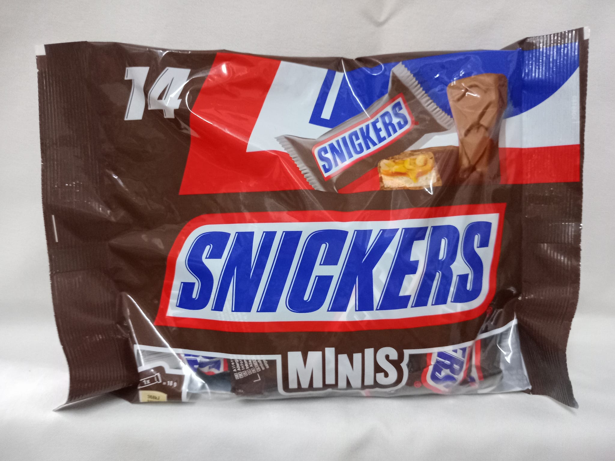 [HCM]Socola bọc dừa Bounty, Snickers Miniatures Đức (275g) (date 9/24)