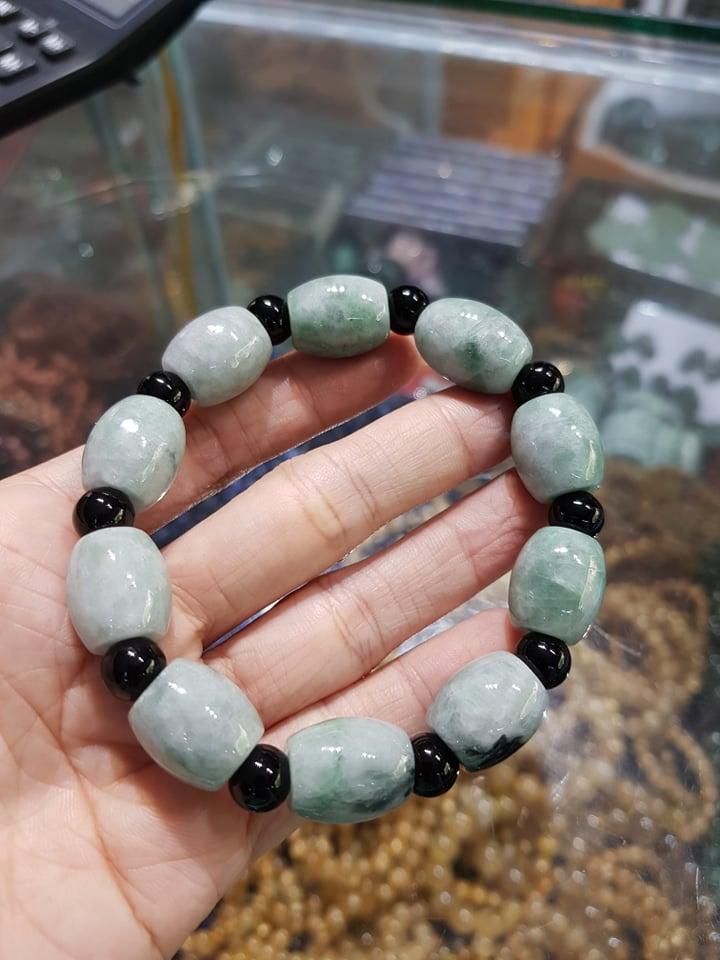Vòng tay lu thống đá ngọc phỉ thúy
