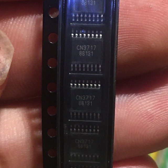 2 con ic sạc cn3717 mới 100%