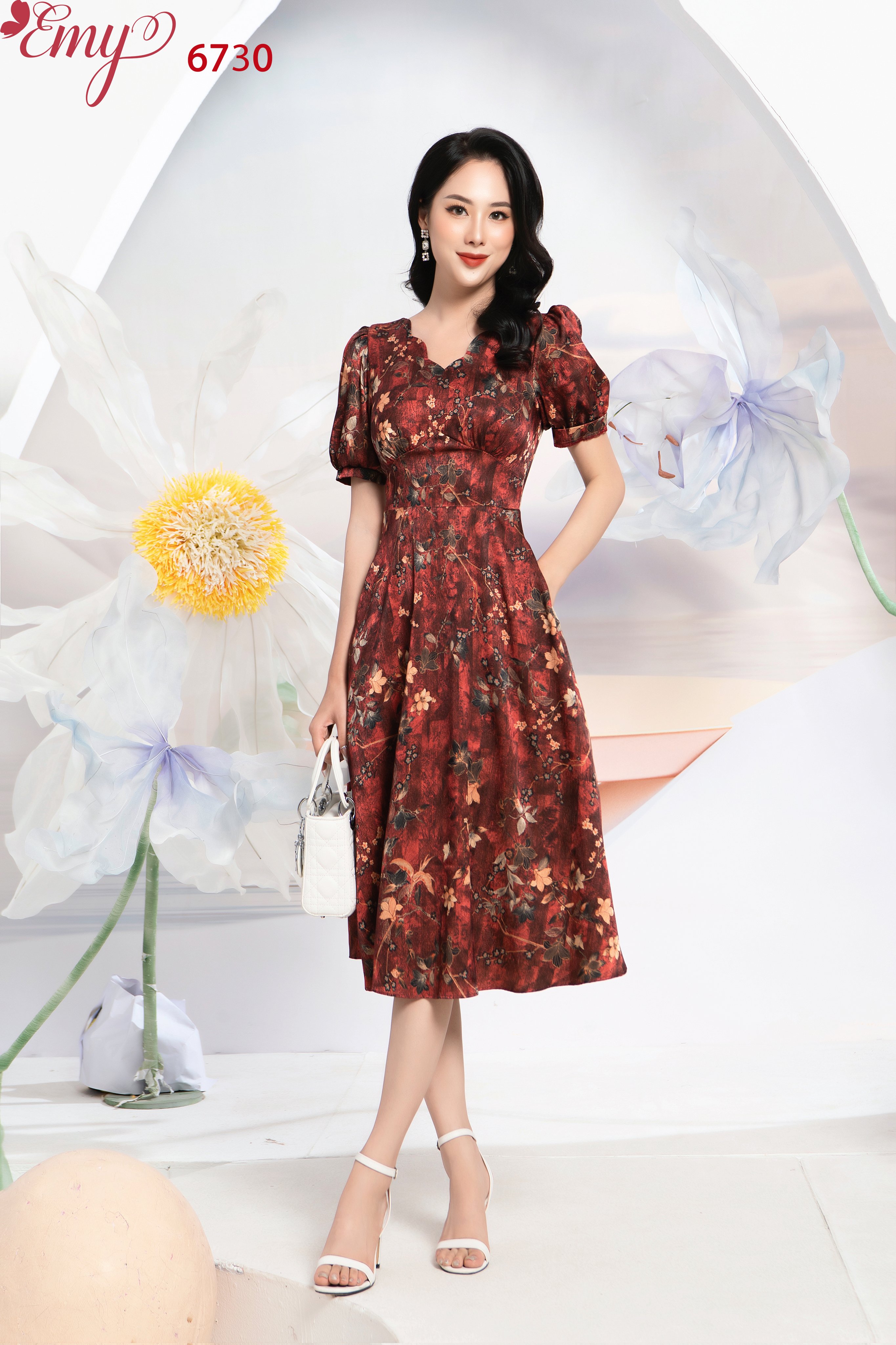 Đầm emy em6730 váy xoè cổ v cách điệu cung tròn