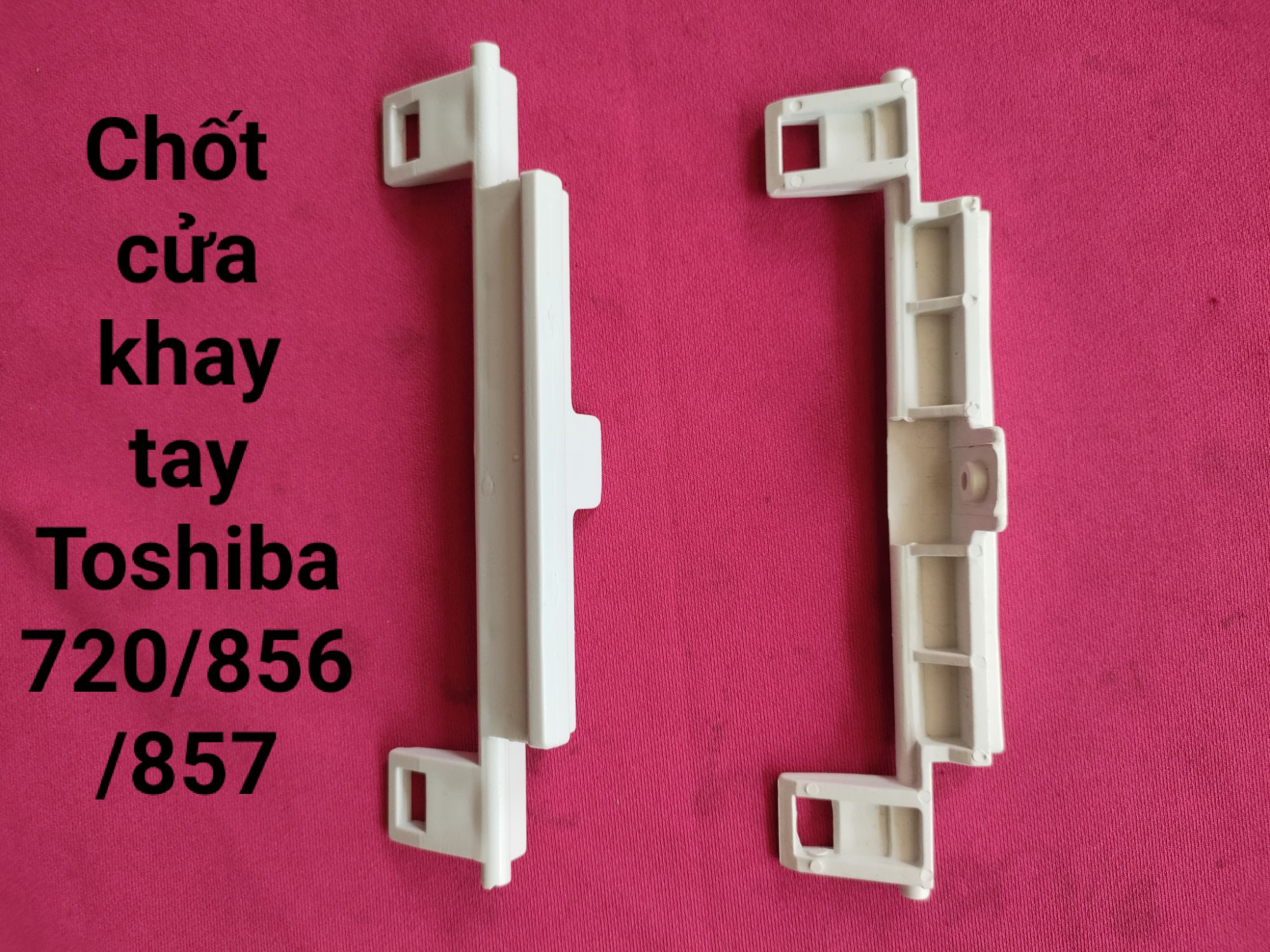 [HCM] Chốt của khay tay Toshiba E720 /856/857