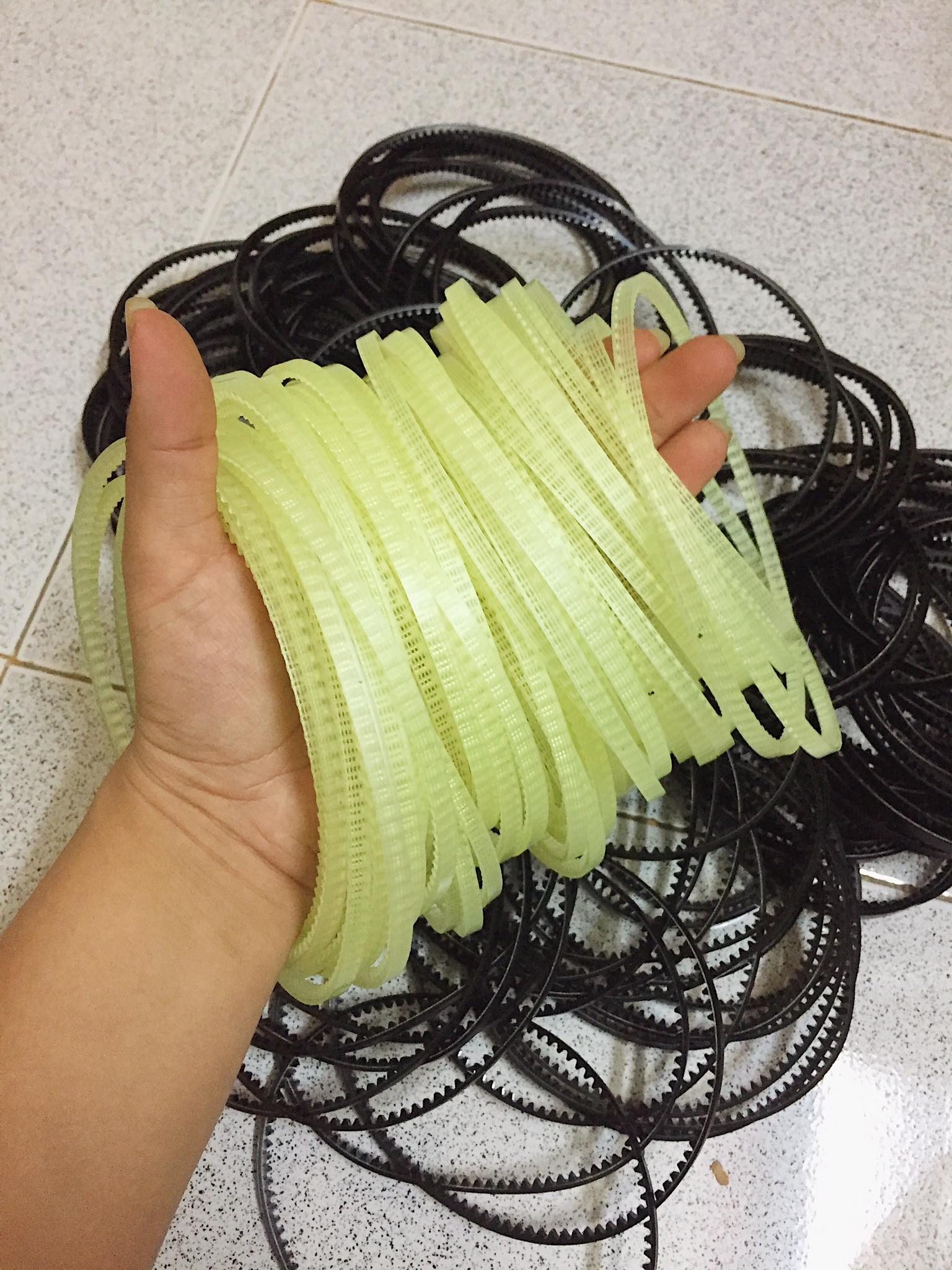 1 dây curoa máy hàn miệng túi liên tục FR900
