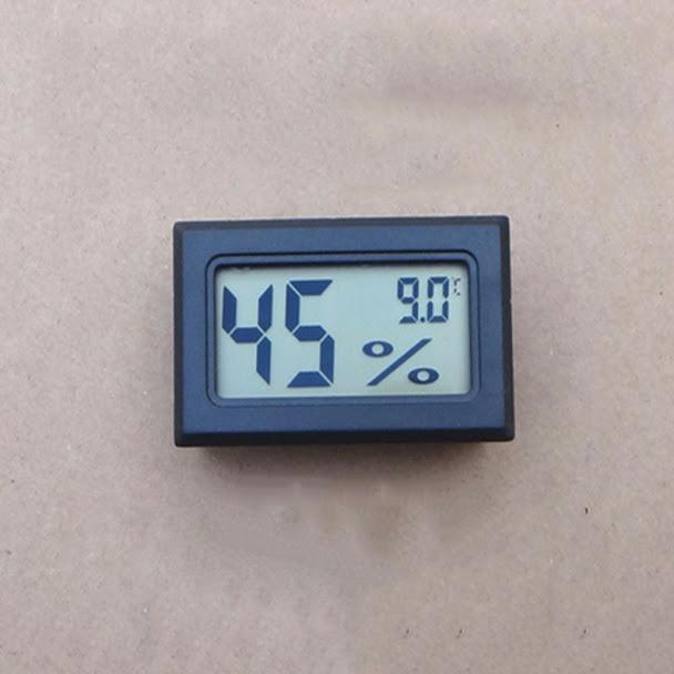 Nhiệt kế điện tử đo nhiệt độ và độ ẩm chuồng bò sát