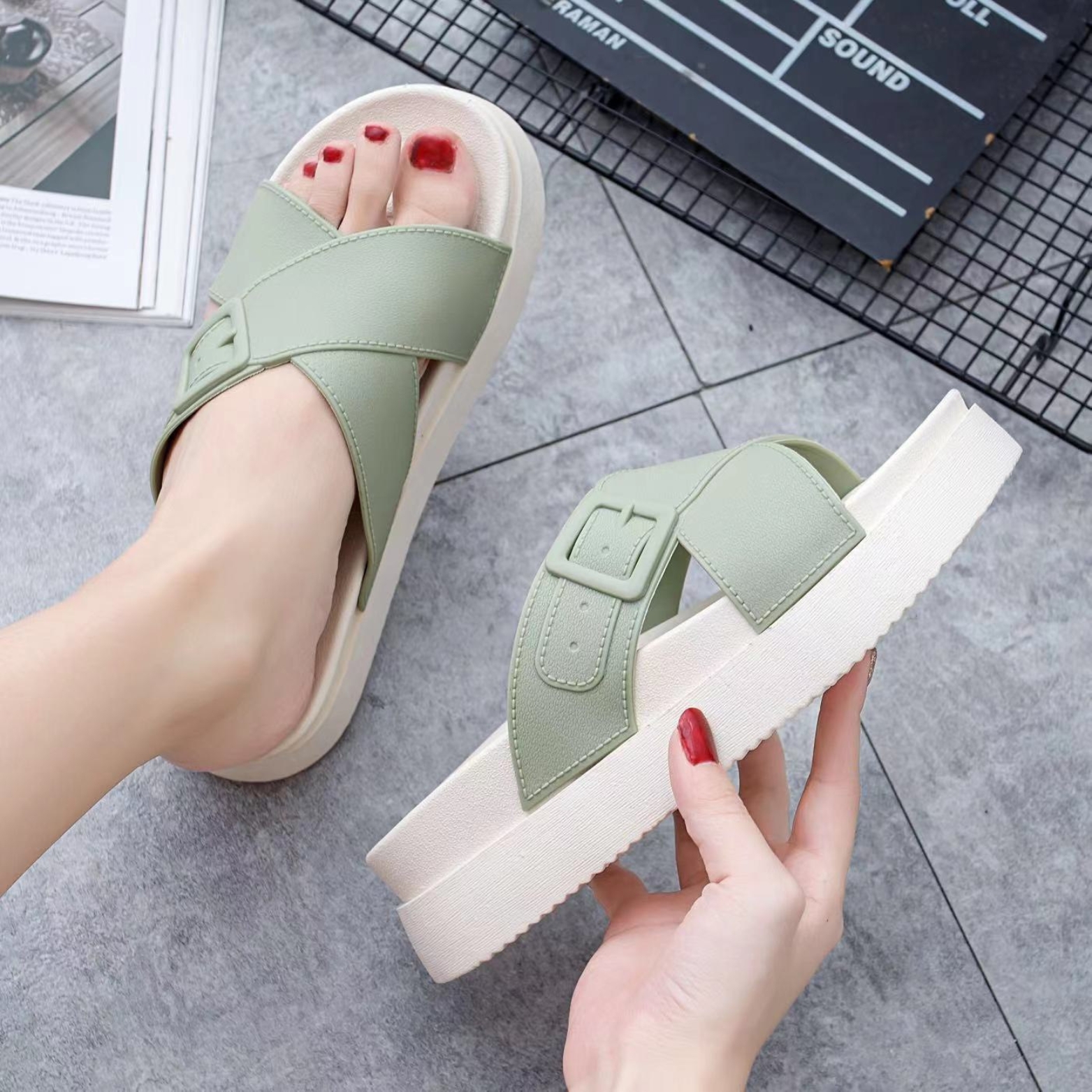 Dép Quai Ngang Đế Độn 5cm, Dép Lê Quai Chéo Da Pu Tăng Chiều Cao Mẫu Mới Hot Trend 2023 szie 35-39