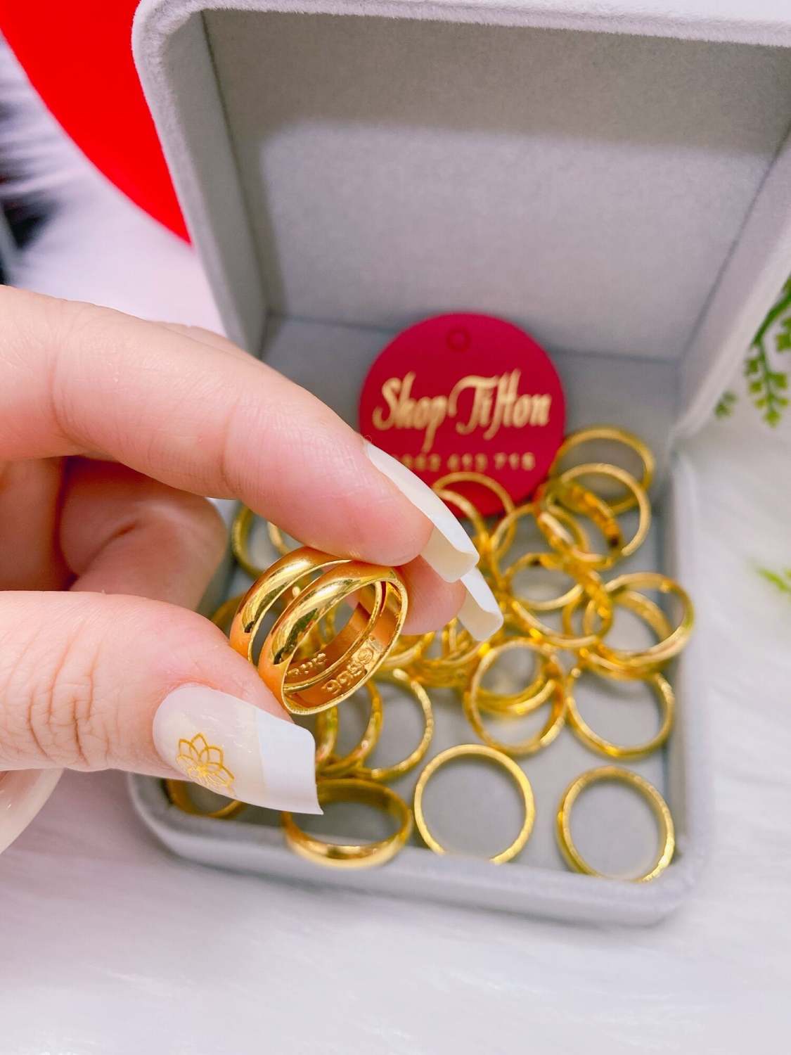 Nhẫn trơn 1 chỉ mạ vàng 24k xi cao cấp mẫu mới siêu bền màu nhẫn có khắc 4 số 9