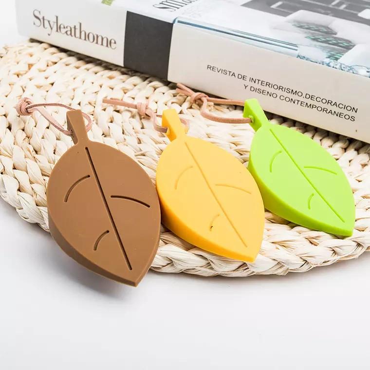 Miếng chặn cửa chống sập cửa hình chiếc lá