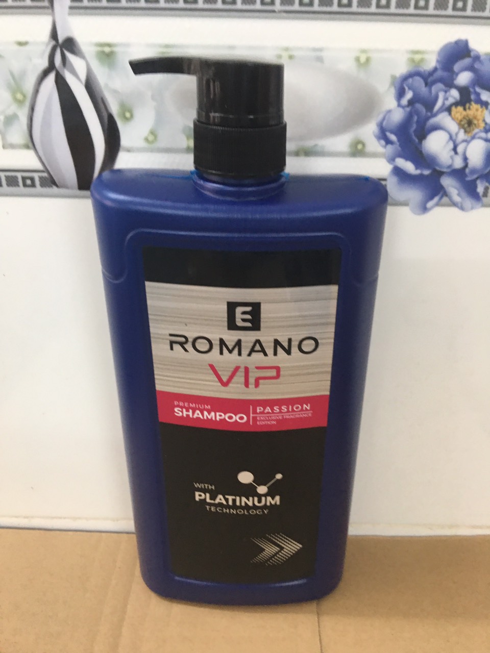 Dầu Gội Đầu Nam ROMANO Vip 1200ML thời thượng , Hương Nước Hoa nam tính mạnh mẽ thanh lịch