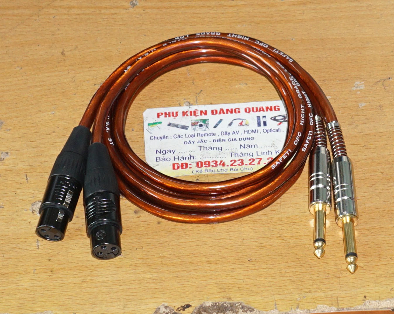 cặp jack canon CÁI ra 6ly màu trằng vàng , canon đen dài 1m