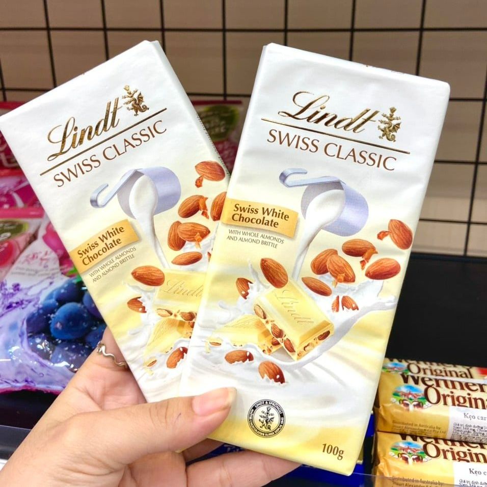 Socola hạnh nhân và sữa Lindt Swiss Classic 100g