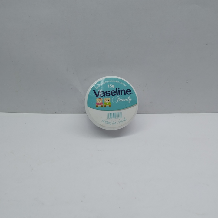 Kem dưỡng ẩm - tri nẻ vaseline family - hộp 15g