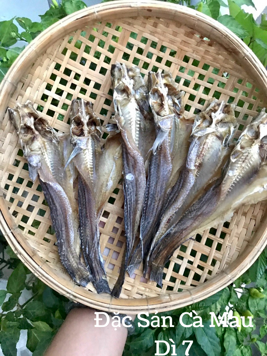 Khô cá lóc bóng đồng Cà Mau nguyên con, không ngọt