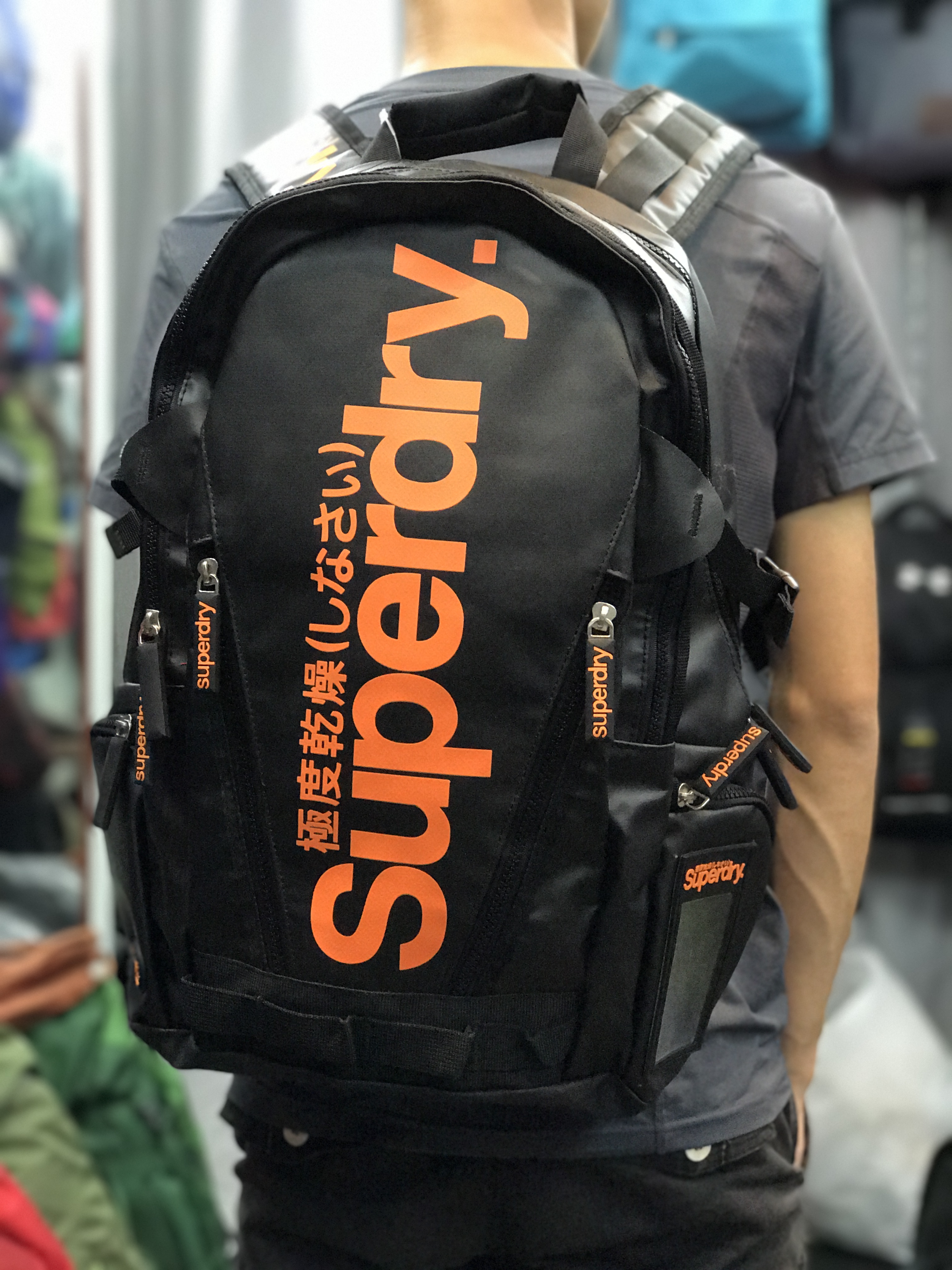 [HCM][Tặng Kèm Vớ] Balo Chống Nước Balo Thời Trang SPDR Classic Tarpaulin - Đen/Cam Kích thước : 50 x 30 x 15cm (22 lít)