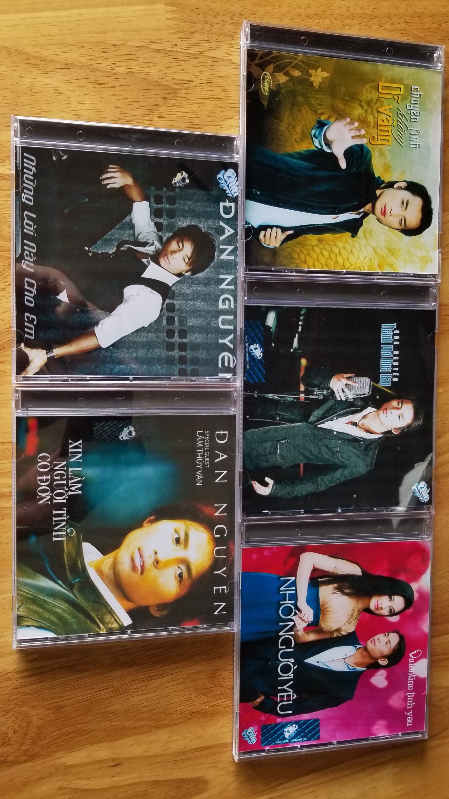 Đĩa cd Bộ 5 đĩa cd nhac