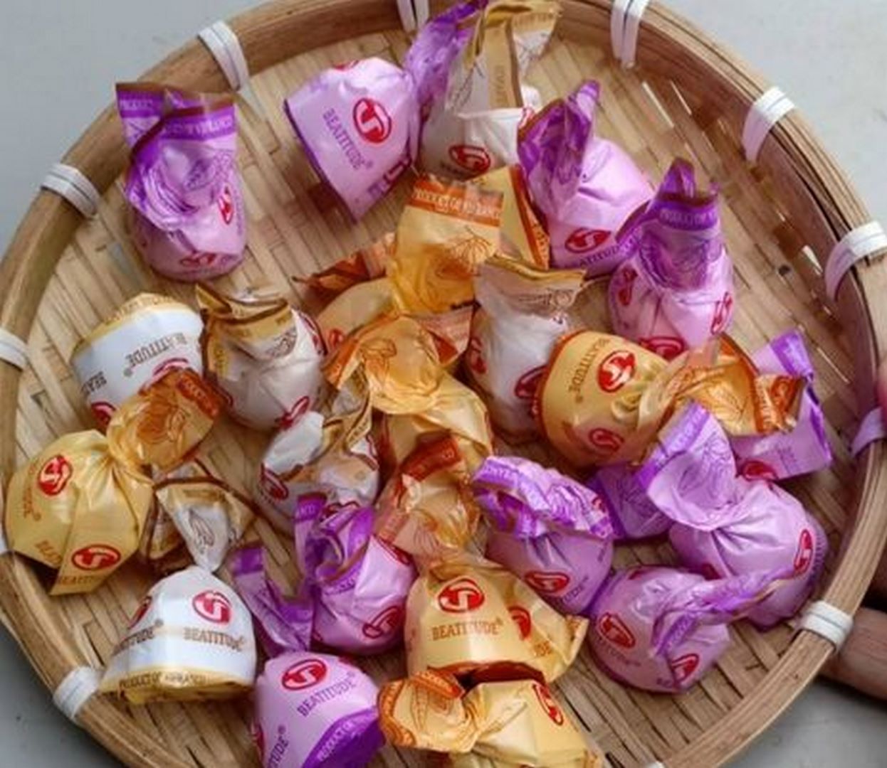 Kẹo socola chuông mix vị - cao cấp 500g