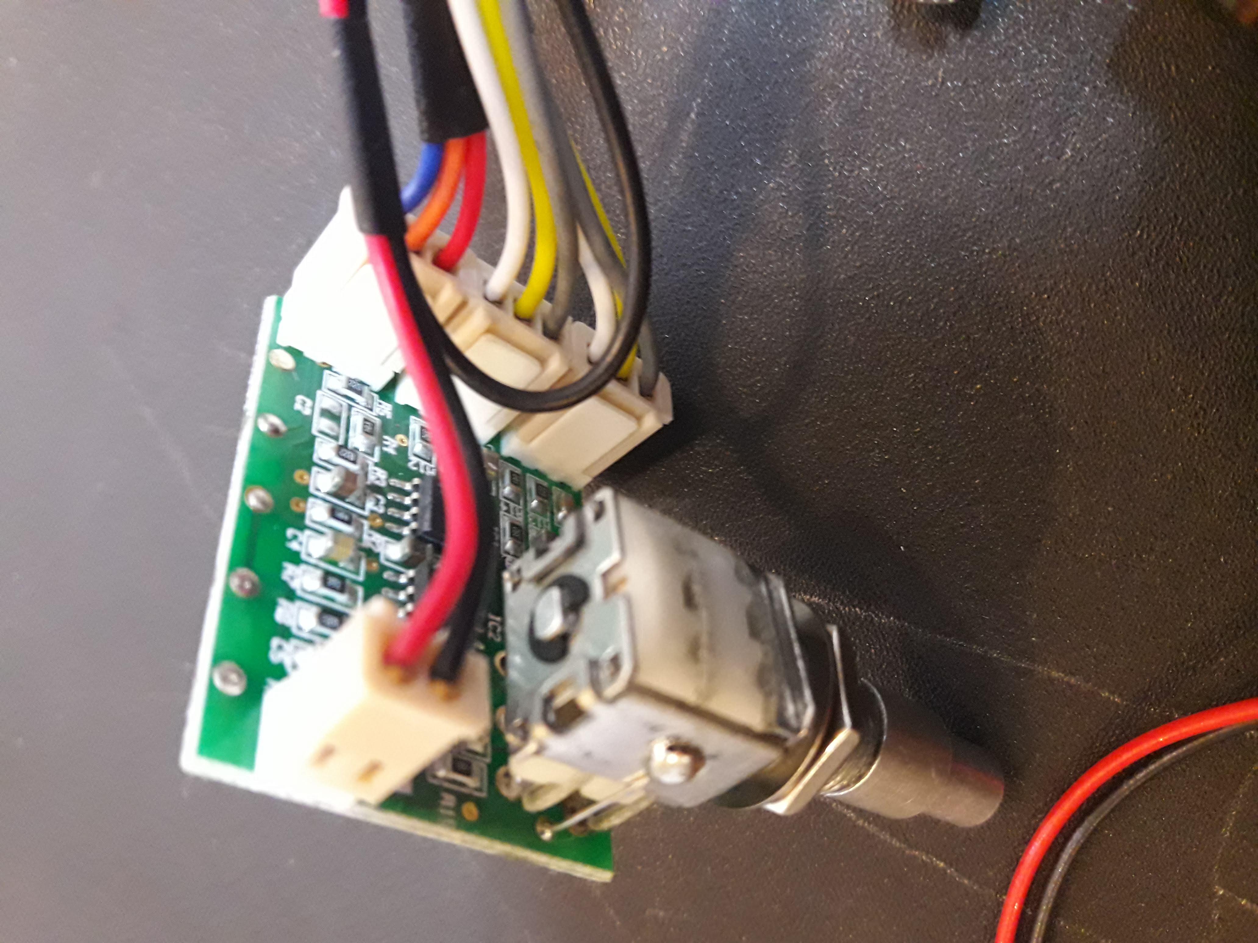 Preamp đàn guitar bass 5 tụ hình thật
