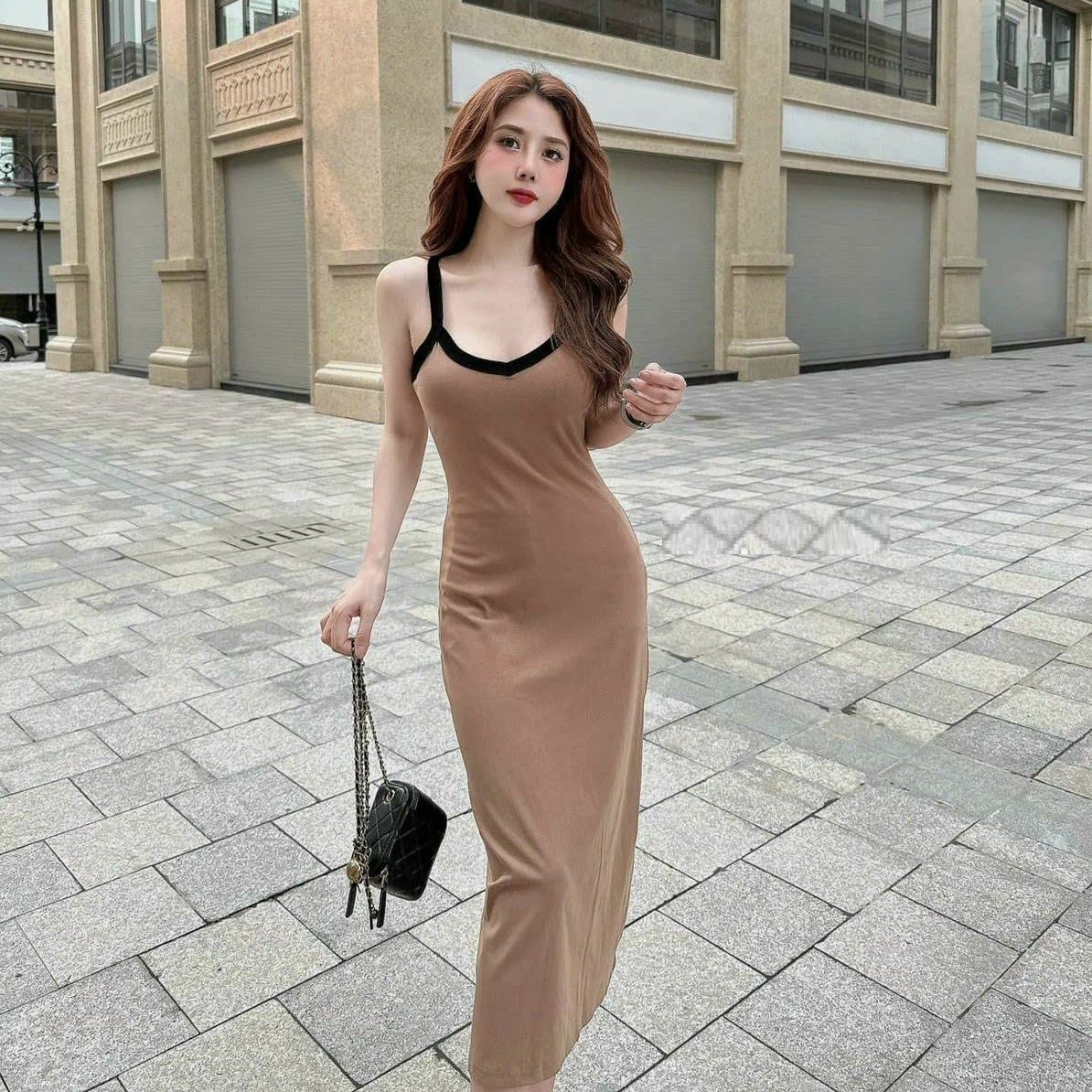 Đầm ba lỗ dáng dài