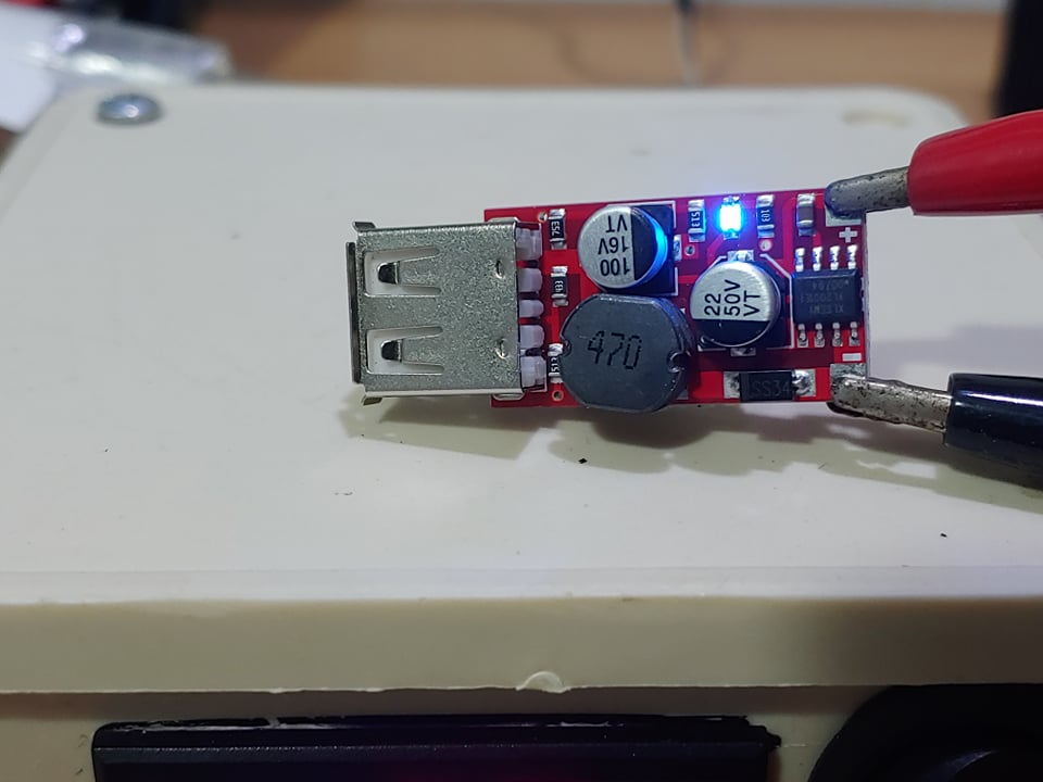 Mạch sạc điện thoại gắn xe máy hạ áp 9v - 24v sang 5V 3A, có tản nhiệt và hàn dây sẵn