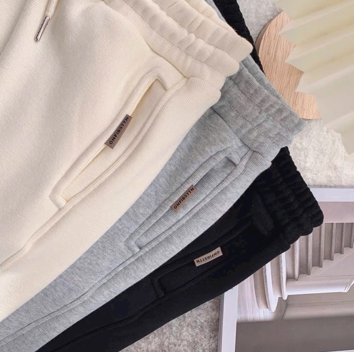 Quần Nỉ Jogger Leggi Nam Nữ Siêu Hot Phong Cách Unisex