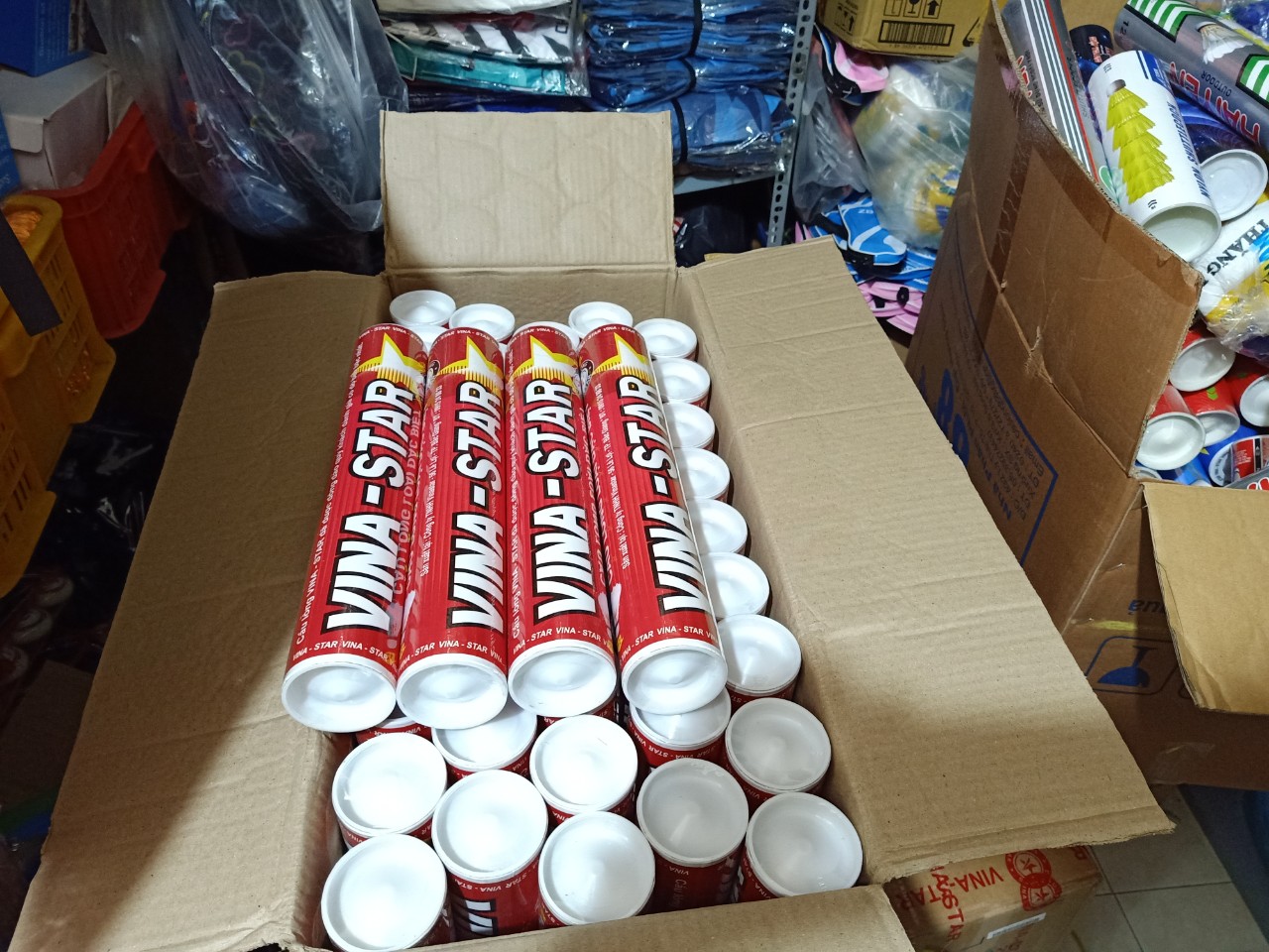 Willsport_QUẢ CẦU LÔNG VINA ĐỎ - ỐNG CẦU LÔNG VINA ĐỎ 12 TRÁI