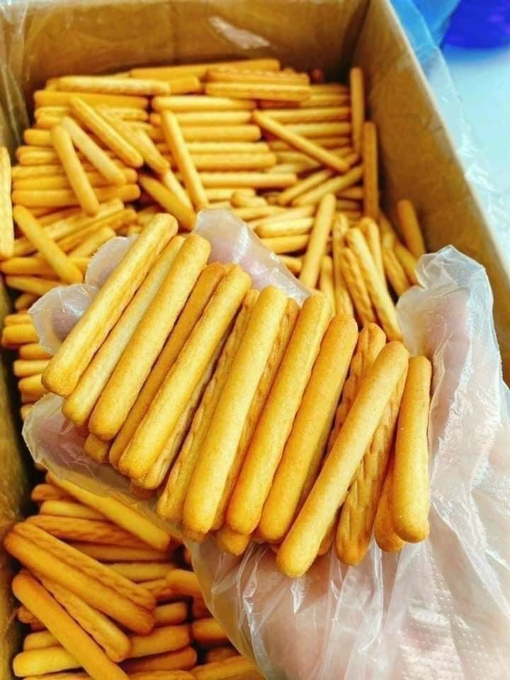 Gói 500g bánh qui bơ sữa dạng que đũa