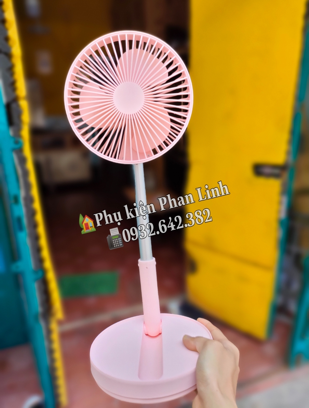 Quạt P10 mini để bàn tích điện gấp gọn Quạt Trấn Thành sử dụng - Tiện lợi pin dung lượng lớn siêu mát kèm remote