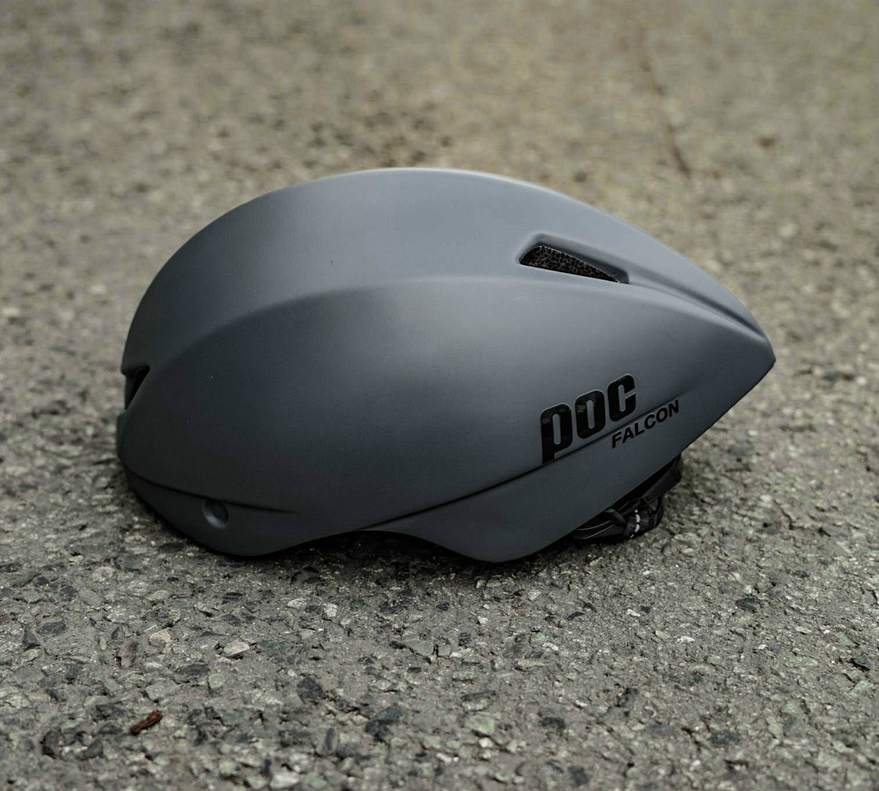 Nón xe đạp - thể thao poc falcon xám nhám