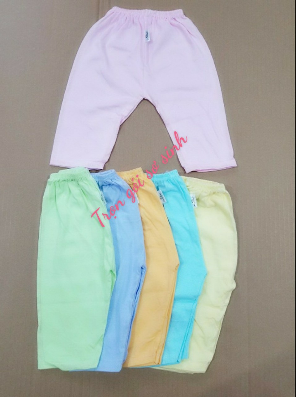 Combo 5 quần dài cho bé màu chất cotton