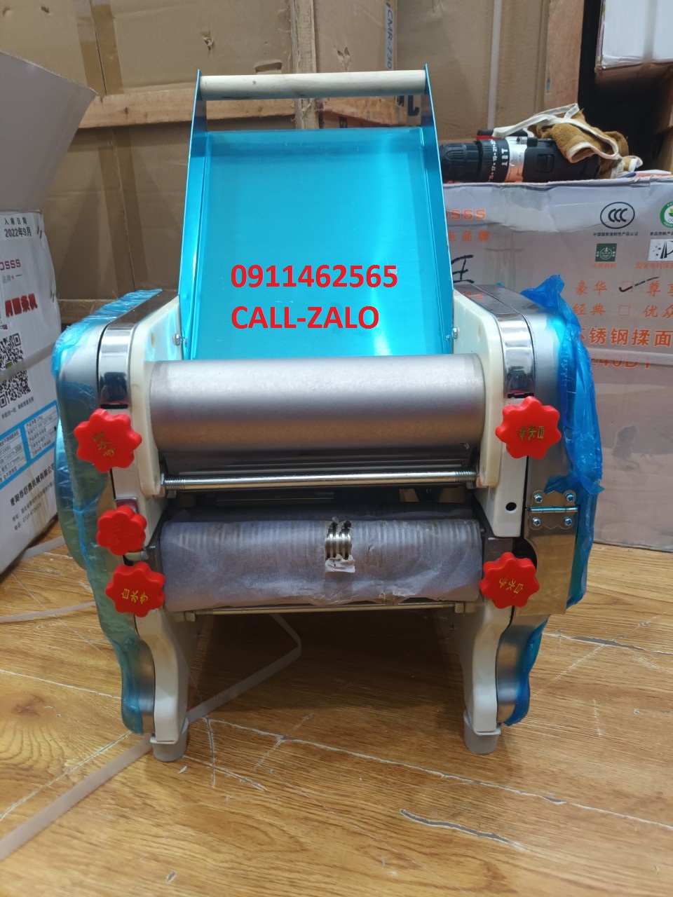 Máy cán bột và cắt bột mỳ tự động,máy cán bột bánh canh ,máy cán cắt bột mỳ tươi inox 100% bảo hành 1 năm