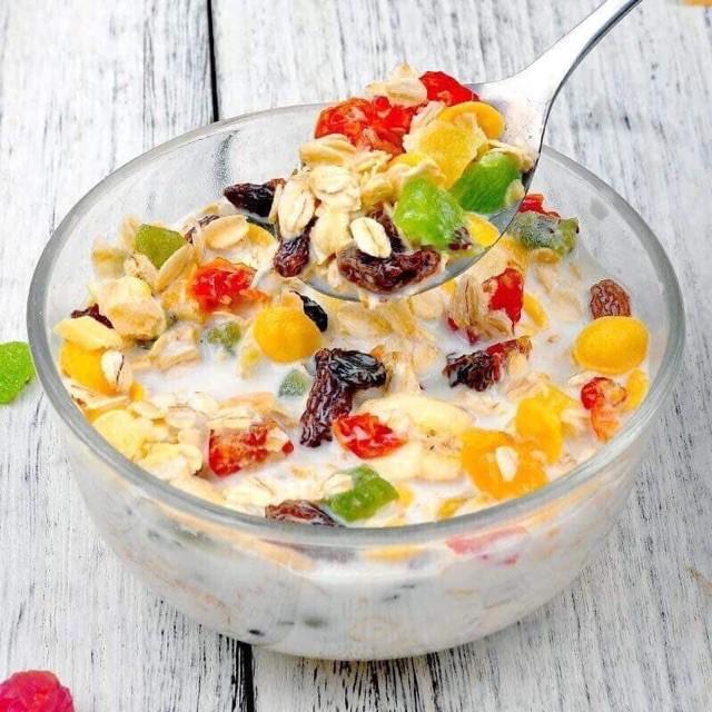 [ Video + Ảnh thật ] Ngũ cốc ăn kiêng hoa quả hỗn hợp 7 loại trái cây mixed fruit oat meal - 500g hộp hồng siêu to ăn ngon lắm nha