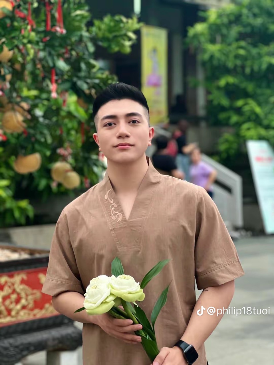 Đồ lam đi chùa - mẫu nam thiền