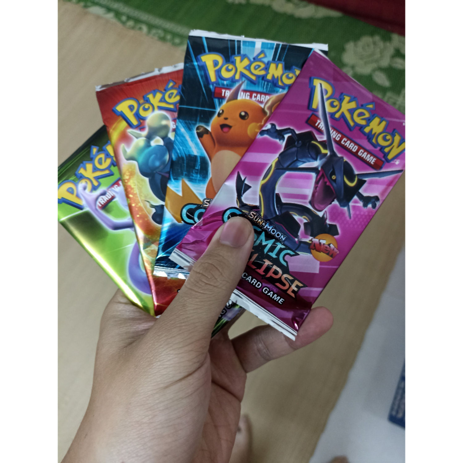 SALE Thẻ nhân phẩm Pokemon mua 10 gói tặng 1