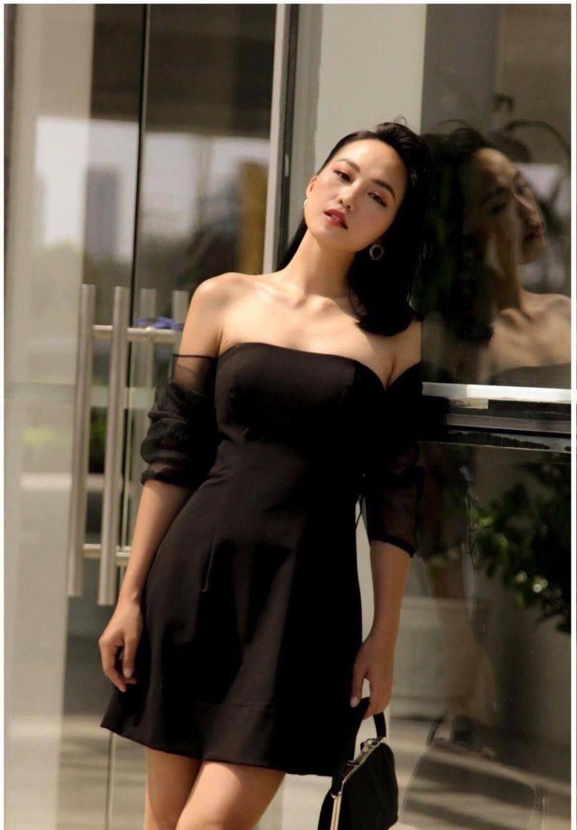 ĐÂM TRỄ VAI CÚP NGỰC TAY PHỐI LƯỚI SỐP