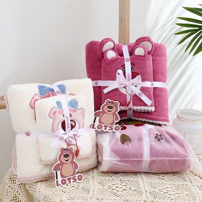 Set 2c khăn mặt + khăn tắm gấu lotso dâu tây siêu hot 0019