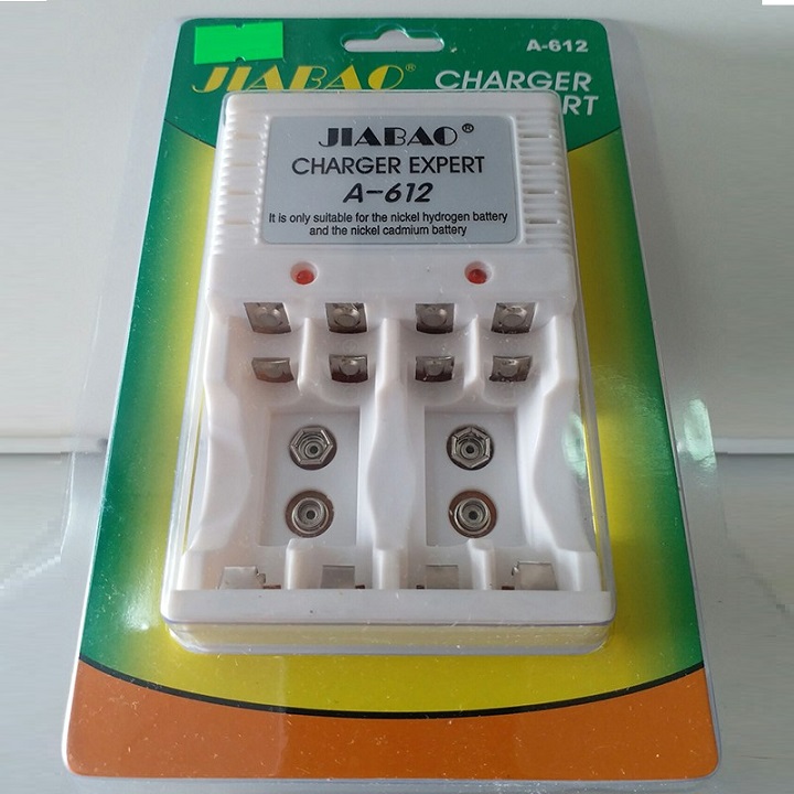 [ 1 CÁI ] MÁY SẠC PIN CÓ ĐẦU GHIM ĐIỆN, DÙNG SẠC CHO LOẠI PIN SẠC TIỂU 2A, 3A , 9V- TH 019