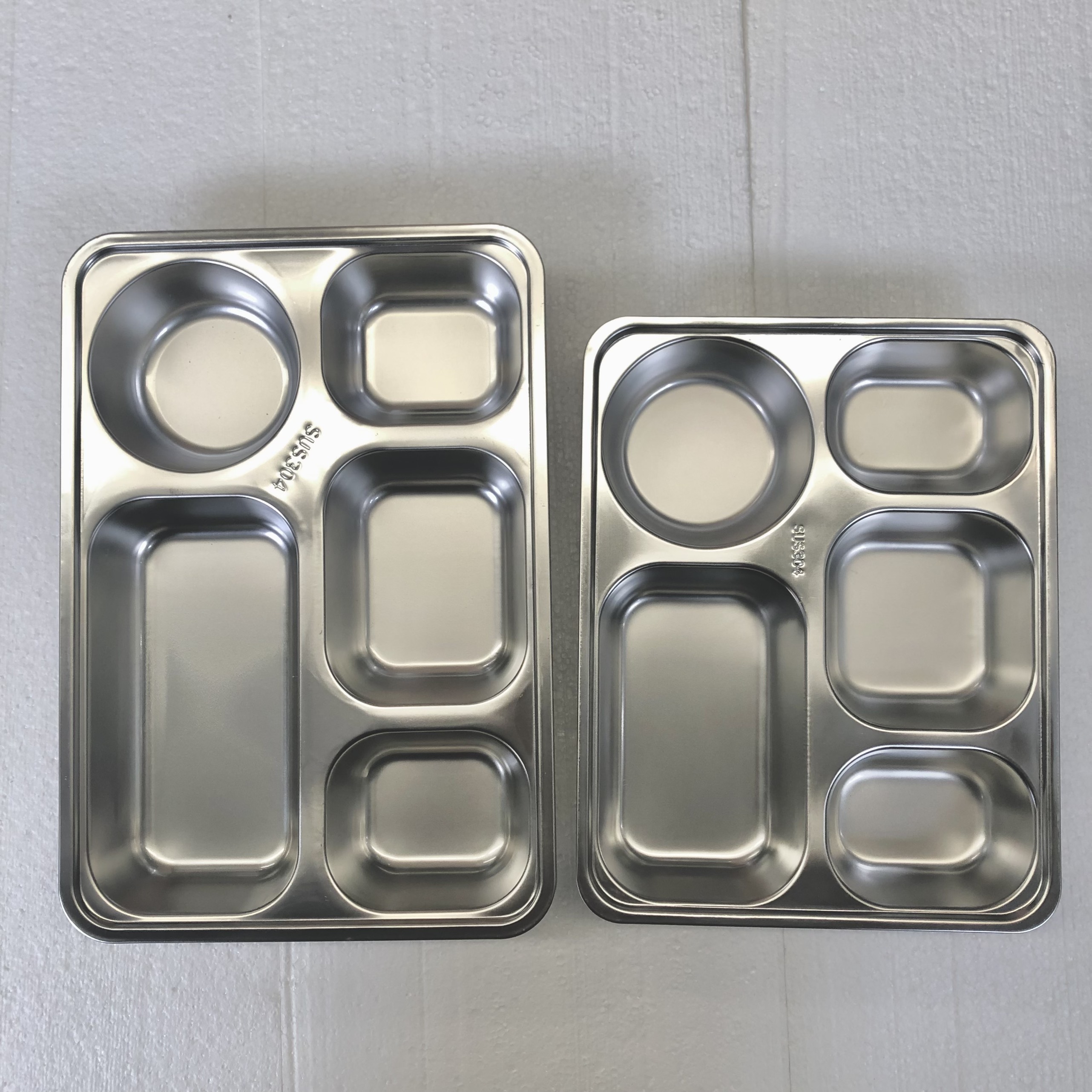 Khay cơm 5 ngăn inox 304
