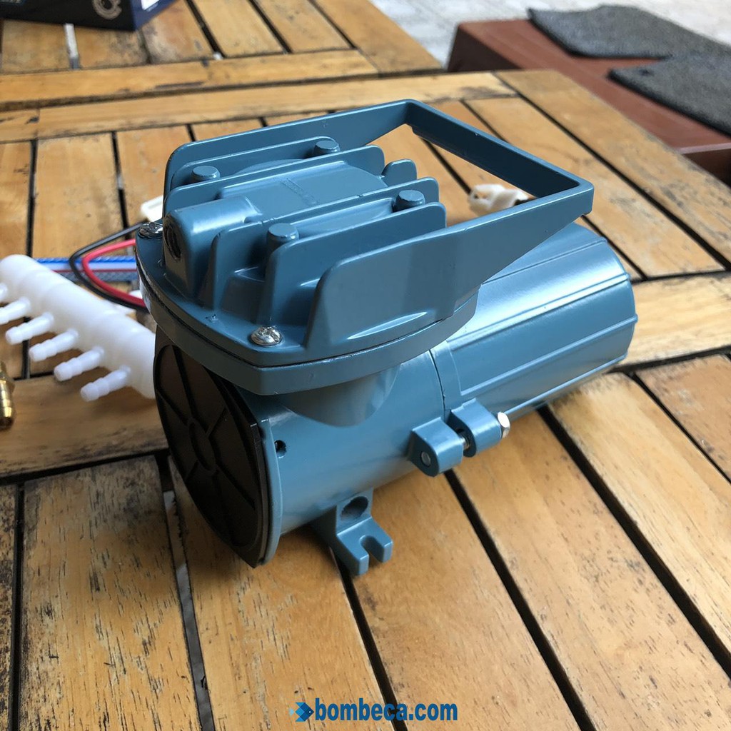 Máy sủi khí oxy resun mpq-902 chạy ắc quy , công suất 18w
