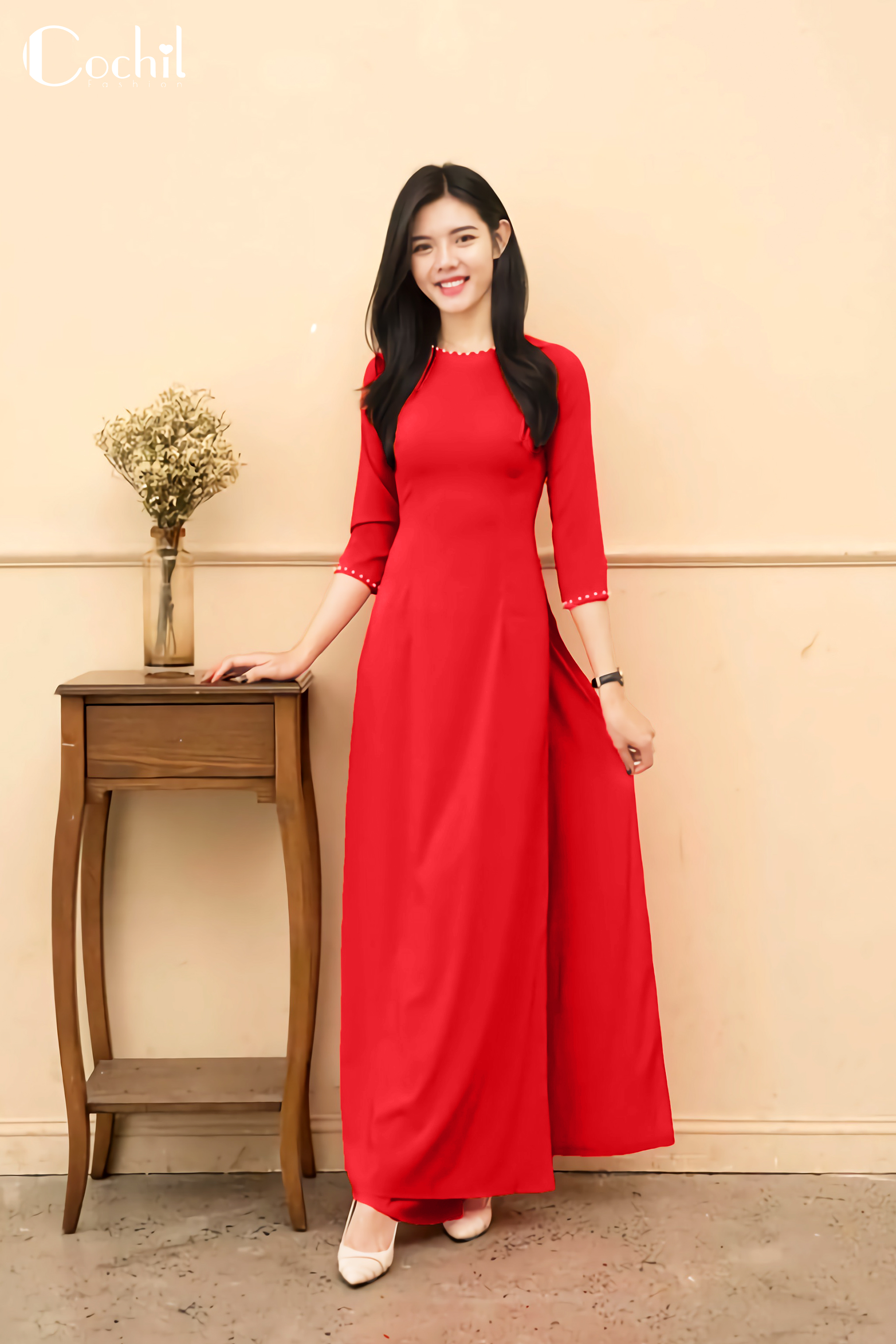 Áo Dài Truyền Thống Lụa Nhật Cổ Tròn Màu Đỏ