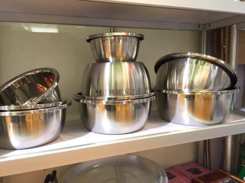 BỘ 5 THAU INOX 304 các cỡ từ to đến nhỏ!Hàng dầy dặn 2 lớp inox sáng bóng.