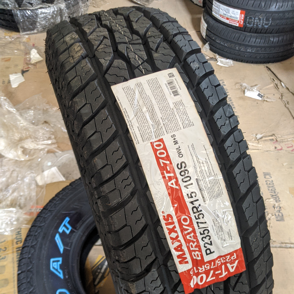 Lốp ô tô 235/75r15 6pr maxxis at700