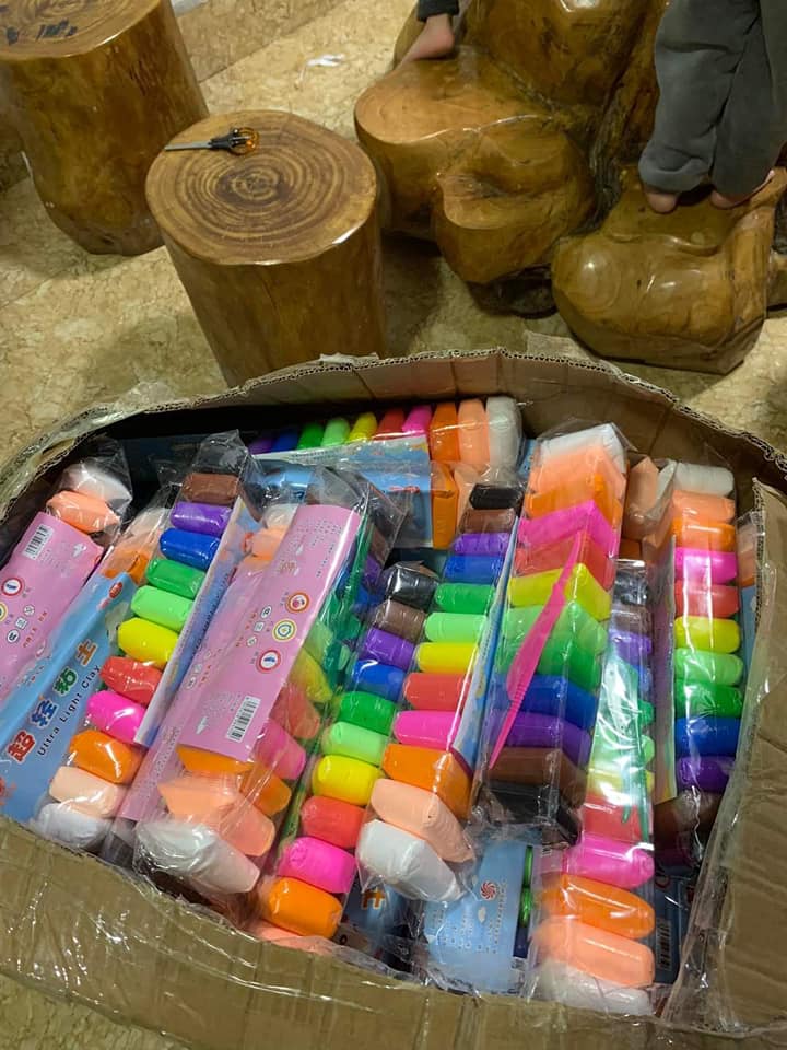 Set đất nặn tự khô 12 màu cho bé