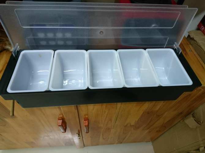 Khay đựng topping nhựa 5 ngăn kích thước 50x16x10 cm