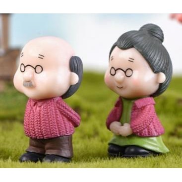 phụ kiện trang trí tiểu cảnh hình Ông bà lão áo len mới