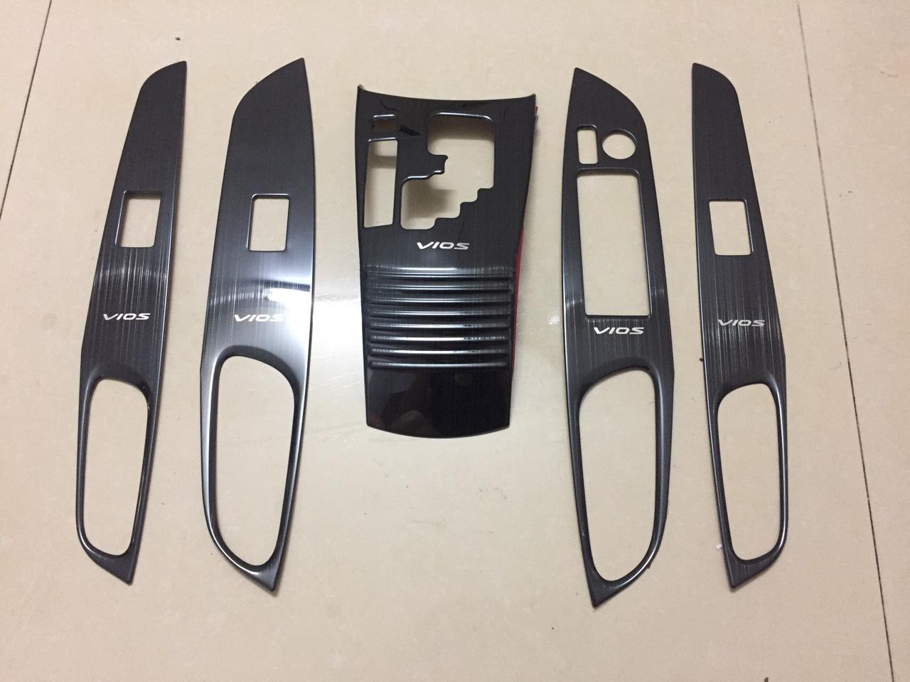 Ốp Trang Trí Nội Thất Xe Vios 2019 2020 BẢN AT - 5 Chi Tiết, Chất Liệu TiTan Phay Xước, Có Sẵn Keo Dính Dễ Dàng Lắp Đặt Tại Nhà, Phụ Kiện Trang Trí Xe Sang Trọng Hơn