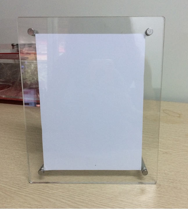 Khung ảnh mica treo tường khổ A5