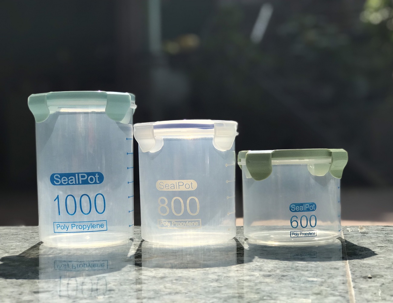 Hộp đựng thức ăn để tủ lạnh Sealpot set 3 hộp nhựa cao cấp với nắp chống tràn - Hộp kín đựng thực phẩm để tủ lạnh hình trụ 3 dung tích 600ml - 800ml và 1000ml nắp gài với gioăng kín