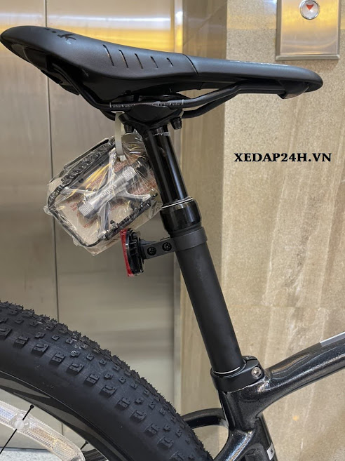 Xe đạp địa hình carbon cao cấp GIANT XTC ADV 29 1 2022 bánh 29