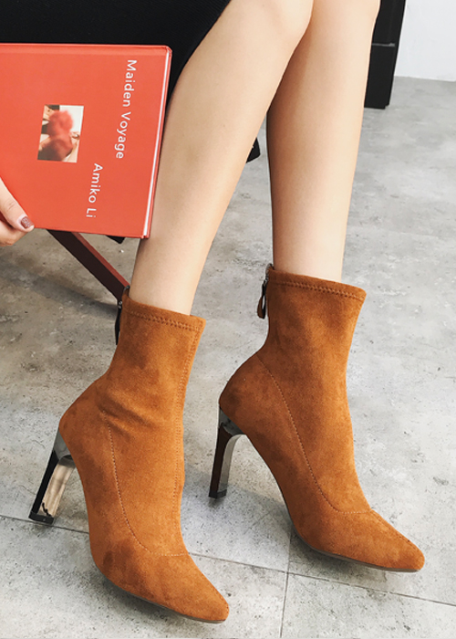 [ Có ảnh thât+ video] Boot cổ lửng ôm chân màu da bò gót vuông nhỏ cao 8cm GBN9002
