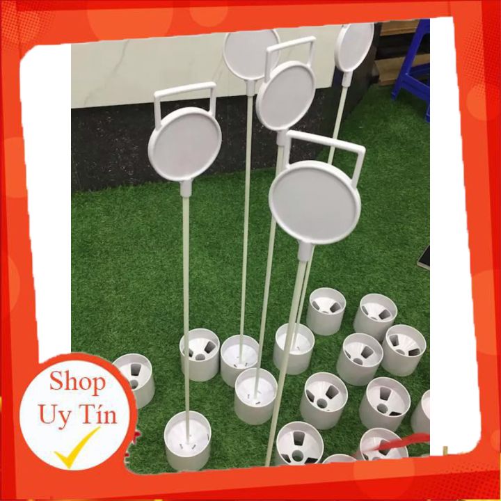 Bộ lỗ cờ golf bằng nhựa